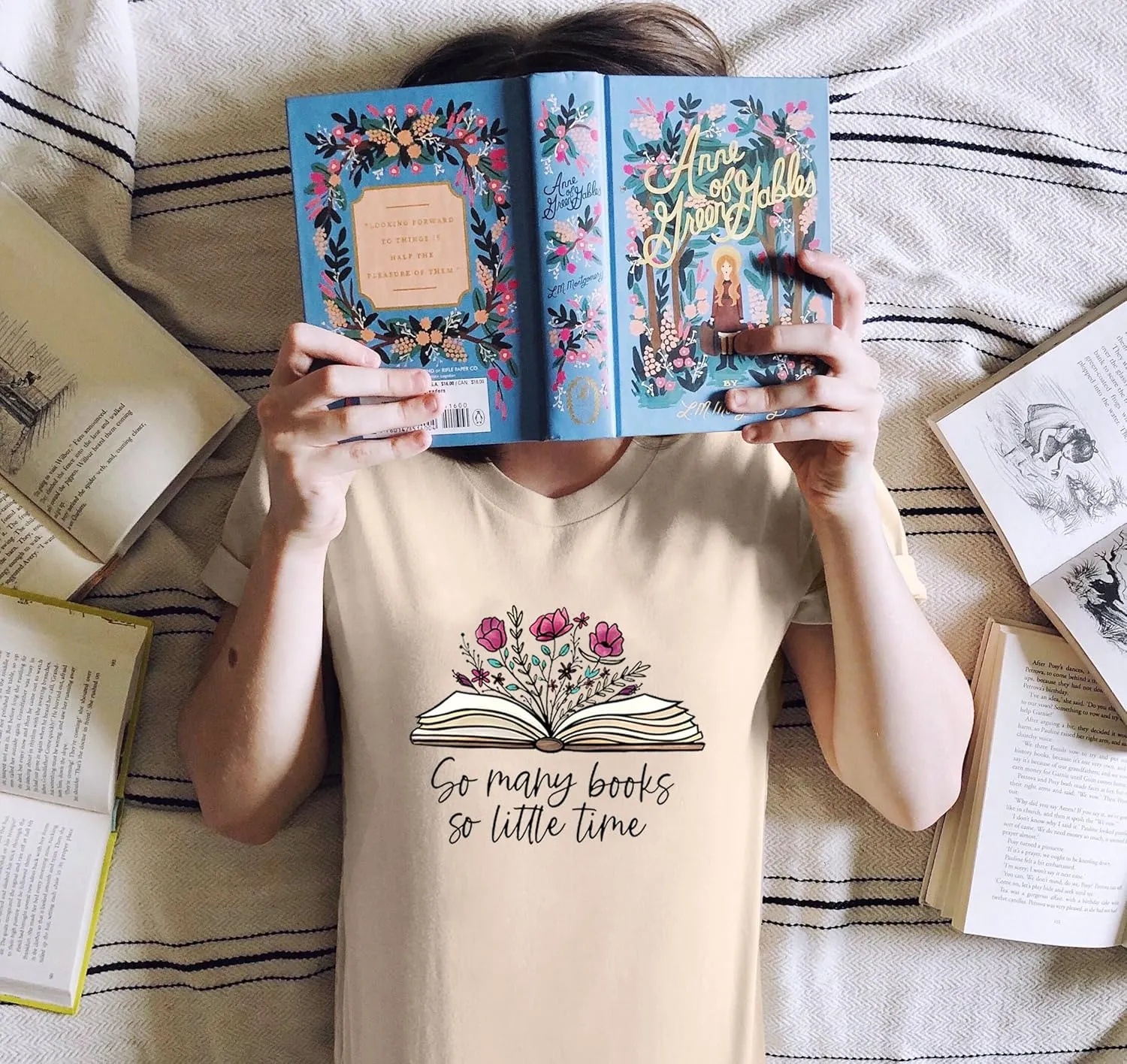 Book Lovers Women's Funny Wildflowers Reading Shirt - Cute Book Lover Bookworm Teacher Short Sleeve Tee