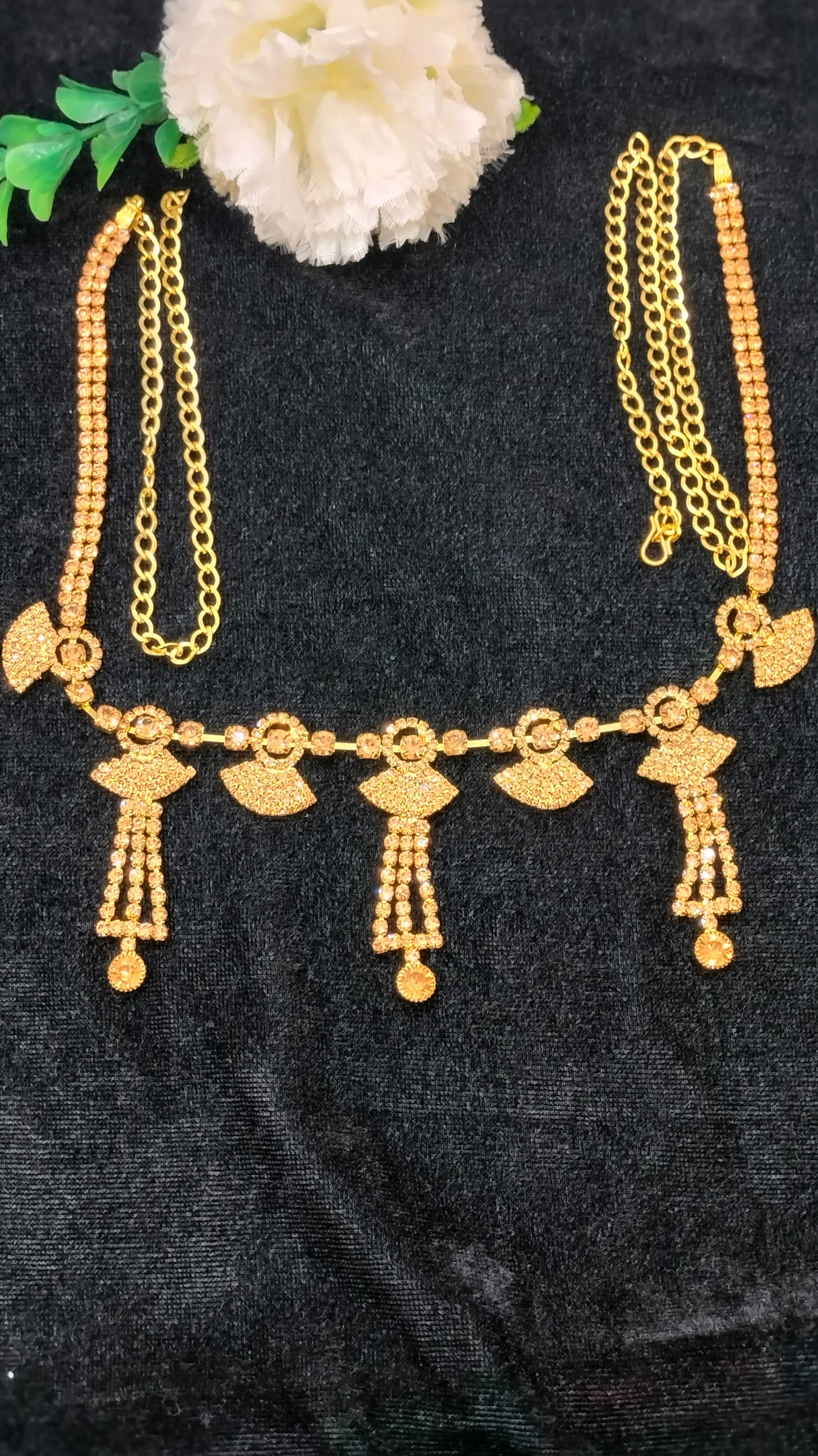 Gorgeous Gold Color Stone Worked Hanging Design Antique Gold Hip Chain