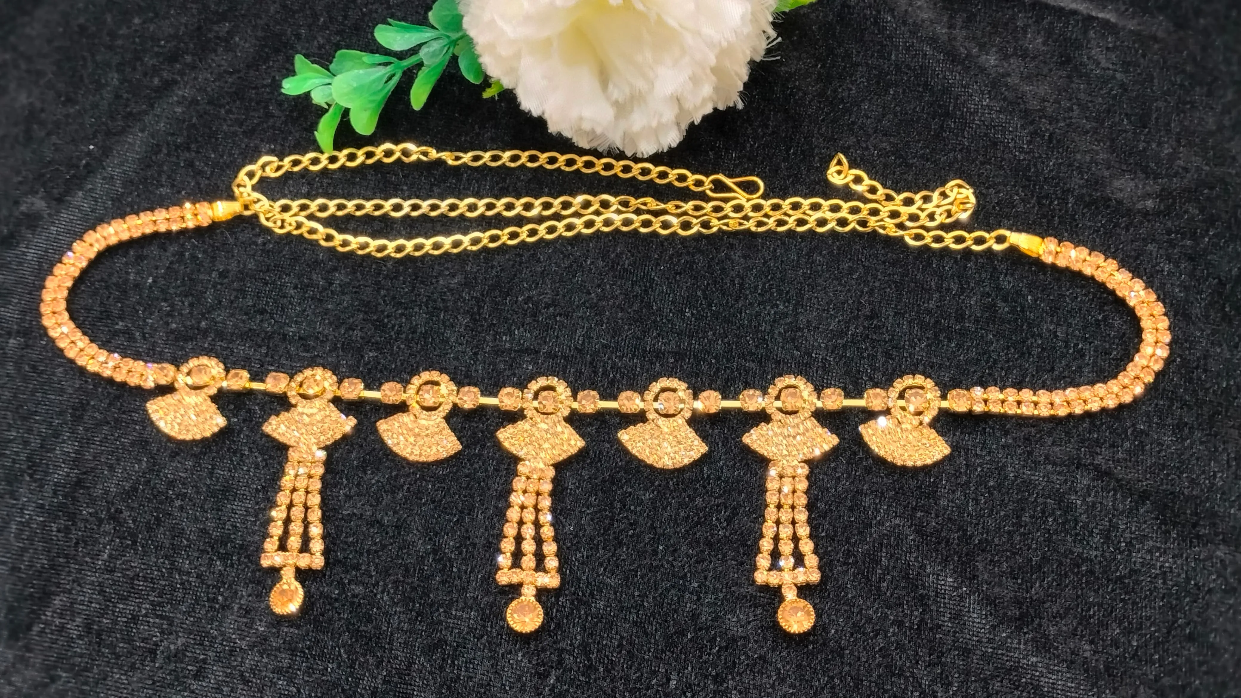 Gorgeous Gold Color Stone Worked Hanging Design Antique Gold Hip Chain
